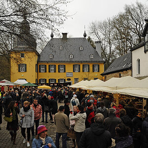 Weihnachtsmarkt Schloss Lüntenbeck 2015 7006734Kx