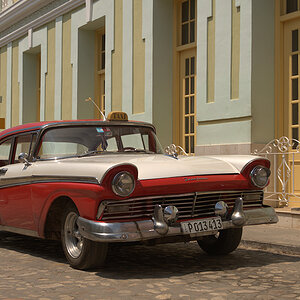 Ford Fairlane in Trinidad
7673