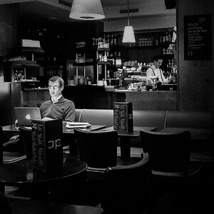Menschen im Café, Paris