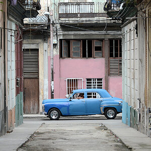 Eine Gasse in Havanna
himmelblau
6556a