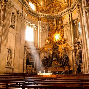 "Mit Gottes Segen" Oder "der Heiligenschein auf dem Altar des Papstes...