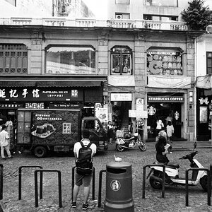 Macau Altstadt im November 2015. Nikon F3 mit AIS 3.5/20mm ohne Filter. Ilford Delta 400.