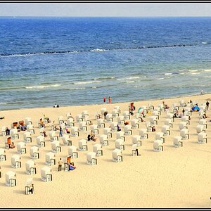 • Strand an der Ostsee •
September 2008 Sellin auf Rügen, Nikon D300 mit Nikkor AF-S DX 3,5-4,5/18-70mm G IF ED.