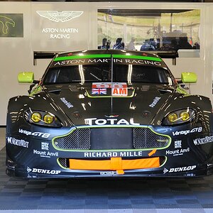 Aston Martin Vantage