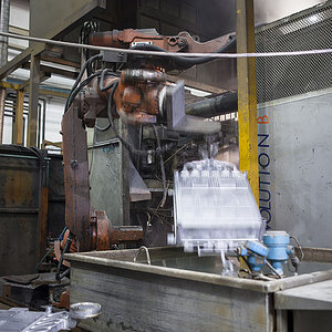 Extracting - quenching in water
