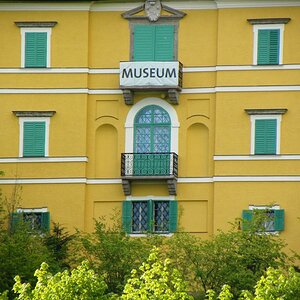 Hellbrunn Monatsschloessl 4