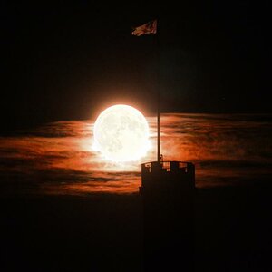 Mond mit Turm FB