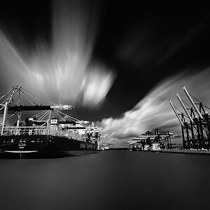 TS7 6762 DxO  v Waltershofer Hafen