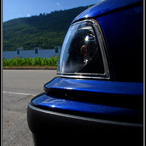 BMW 325i Left Marker