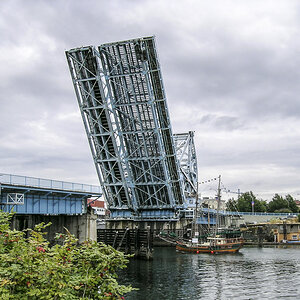 Johnson Street Bridge4