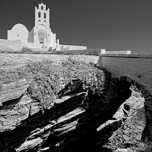 Panagía Chrissopigí, Sífnos