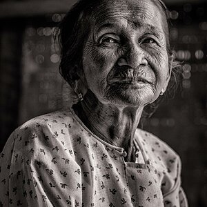 Bei der Vorbereitung für einen Artikel zu Myanmar bin ich durch meinen Lightroom Katalog von Bilder der letzten Fotoexpedition gegangen und habe noch 