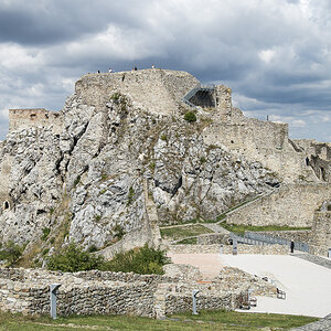 Burg Devin3