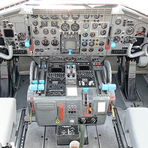 Cockpit C160   13
