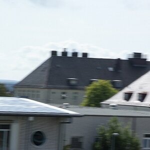 DSF1843
http://www.nikon-fotografie.de/vbulletin/showthread.php?t=100183