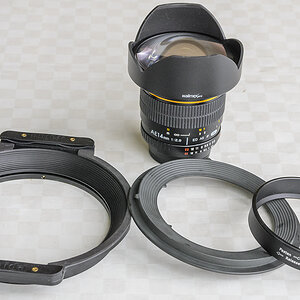 AKG 1559