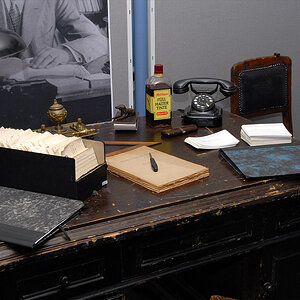 historischer schreibtisch