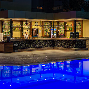 Poolbar