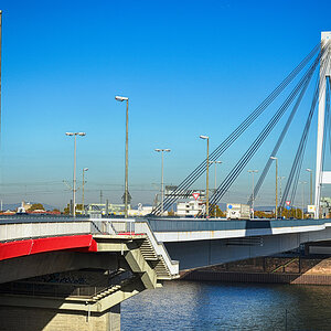 kurt schuhmacher brücke 1200