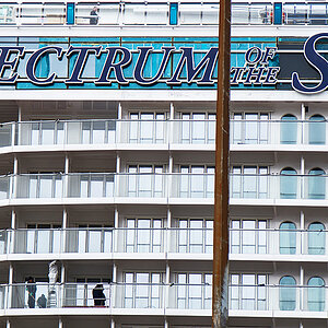 Spectrum of the seas
