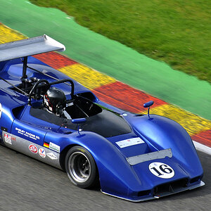 McLAREN M6B