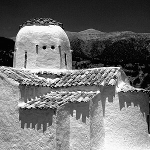 Die mittelalterliche Kirche "Archangelos Michael" in Arádena auf Kreta (Scan)