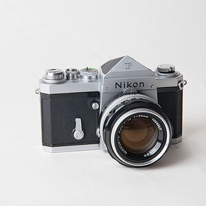 Nikon F Eyeleve Finder.jpg