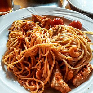 Spaghetti mit Lachsstreifen