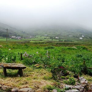 Der Nebel gibt die Landschaft frei. Aufgenommen: morgens gegen 8 Uhr