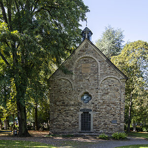 Alter Friedhof Bonn Kapelle 2.jpg