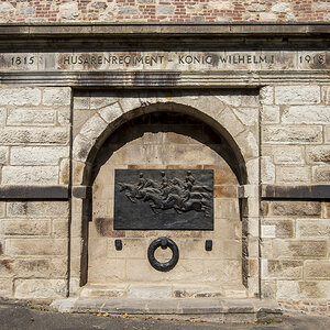 Bonn Ehrenmal Husarenregiment.jpg