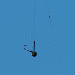 Fliegender Angelhaken