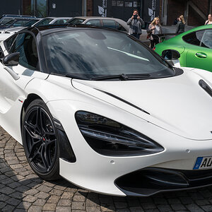 McLaren 720 S (2015- )