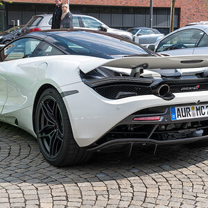 McLaren 720 S (2015- )