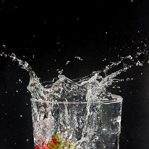 Erdbeersplash-14m.jpg