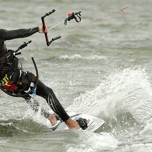 Surfer 144 3