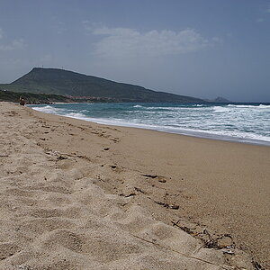 Strand von Valledoria, Blick auf La Ciaccia und Castelsardo
