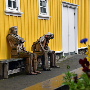 Holz-Skulpturen in Siglufjörður --- DSC_8121FK Kopie.jpg