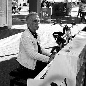 Karl Maihoroff_00001DSC_0785_02.jpg