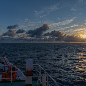 201009 AL546 NF-F-1.jpg