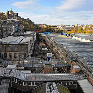 Edinburg Bhf aussen.jpg