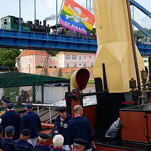 Dampfeisbrecher Elbe 4.jpg