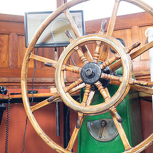 Dampfeisbrecher Elbe 9.jpg