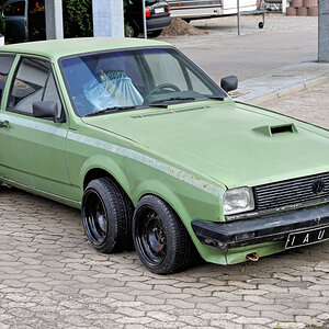 VW Polo 3-Achs 2.jpg