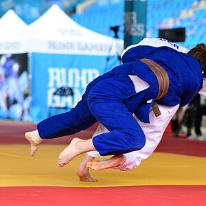 WZ7_2689_crop.jpg