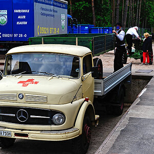 Merzedes Benz.jpg