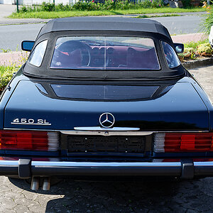 Mercedes 450 SL Heck.jpg