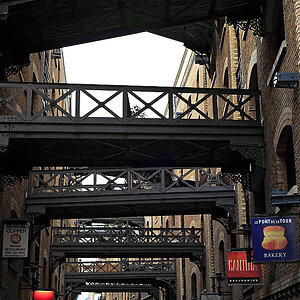Shad Thames Lagerhäuser.jpg