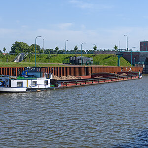 OF2_50796.jpg