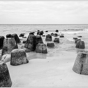 336 Sylt – Hörnum Odde Tetrapoden III Schwarzweiß